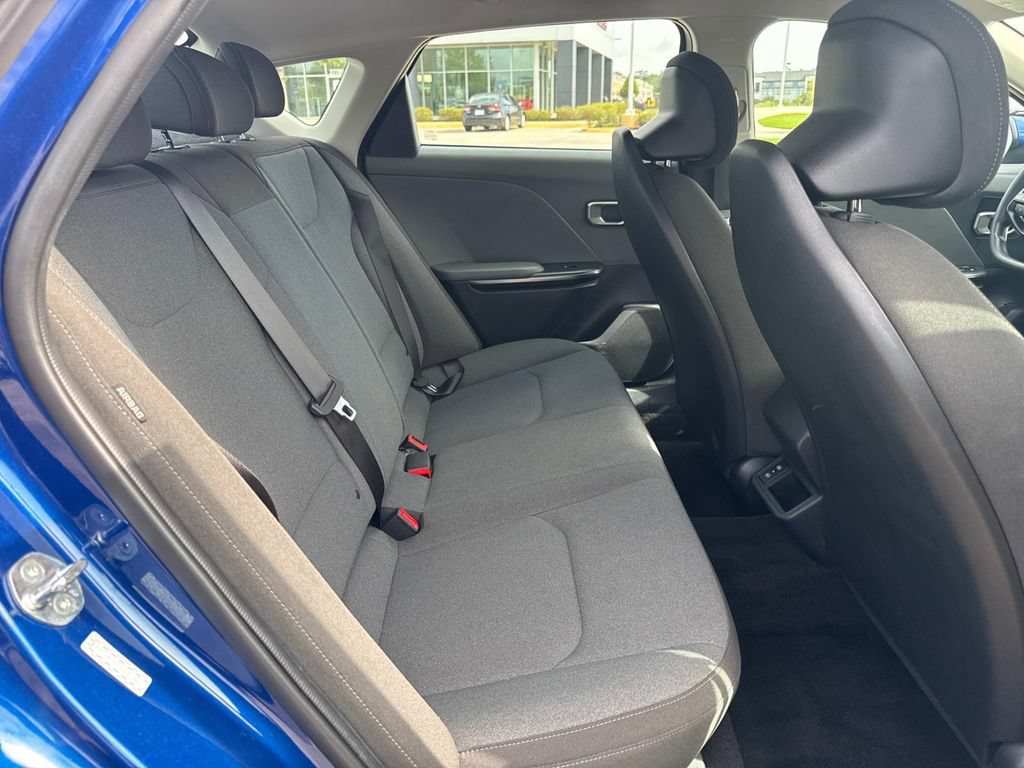 Used 2025 Kia K4 FWD image 12