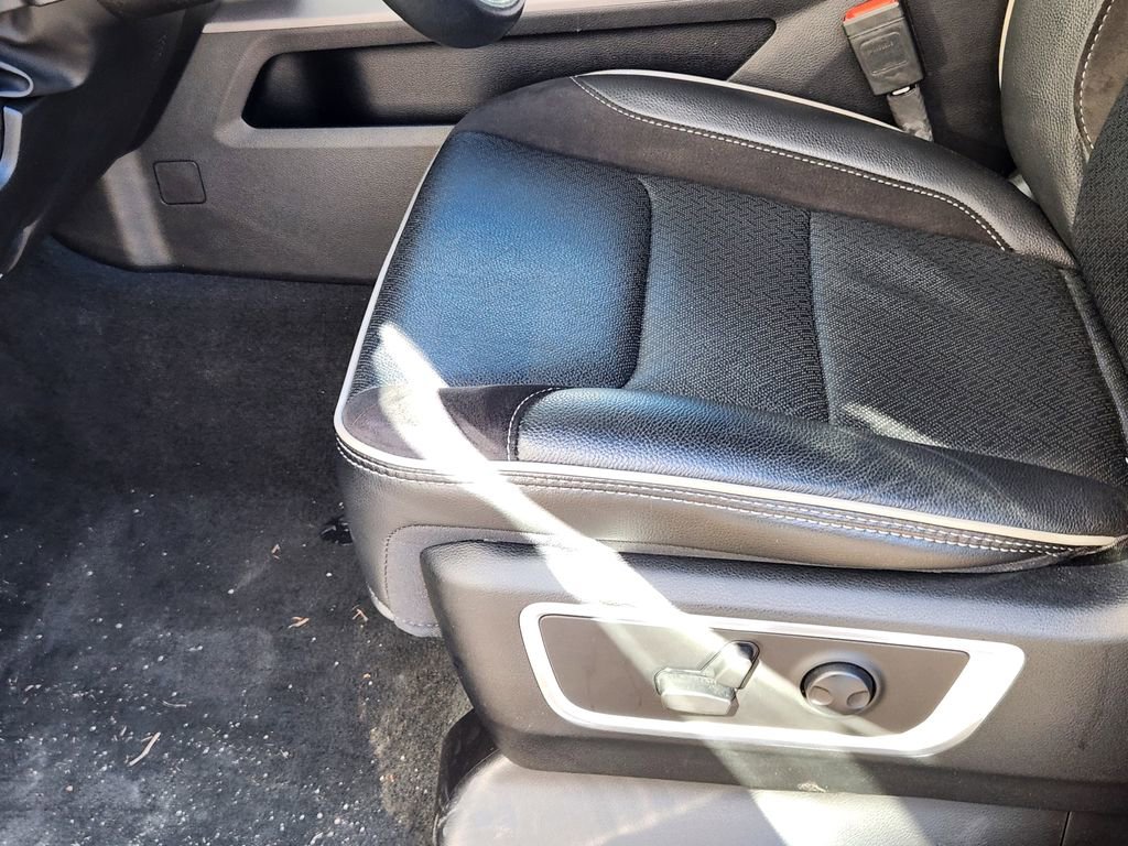 Used 2024 RAM 1500 Laramie image 8