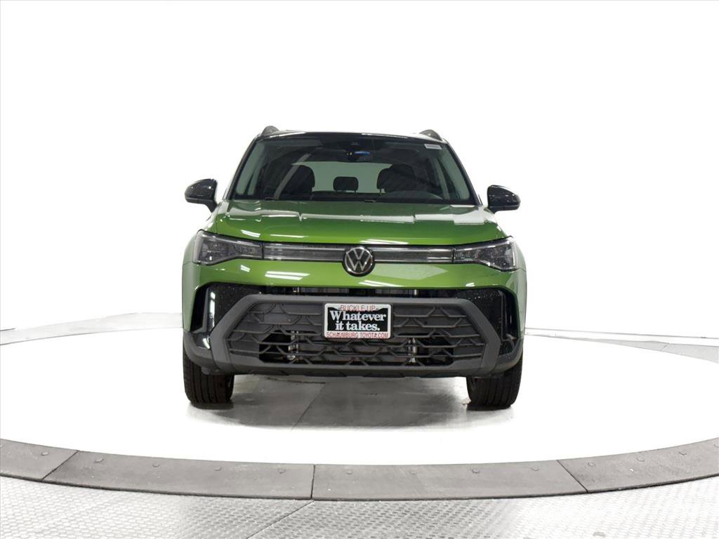 Used 2025 Volkswagen Taos SE video 2