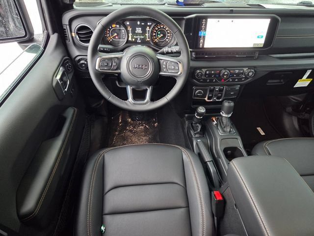 New 2026 Jeep Wrangler Unlimited Sahara AWD/4WD image 13