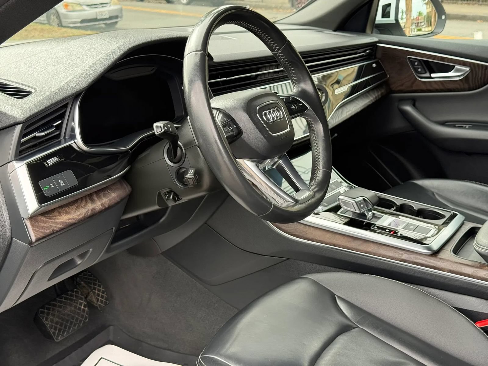 Used 2020 Audi Q8 Premium w/ Black Optic Package AWD/4WD image 18