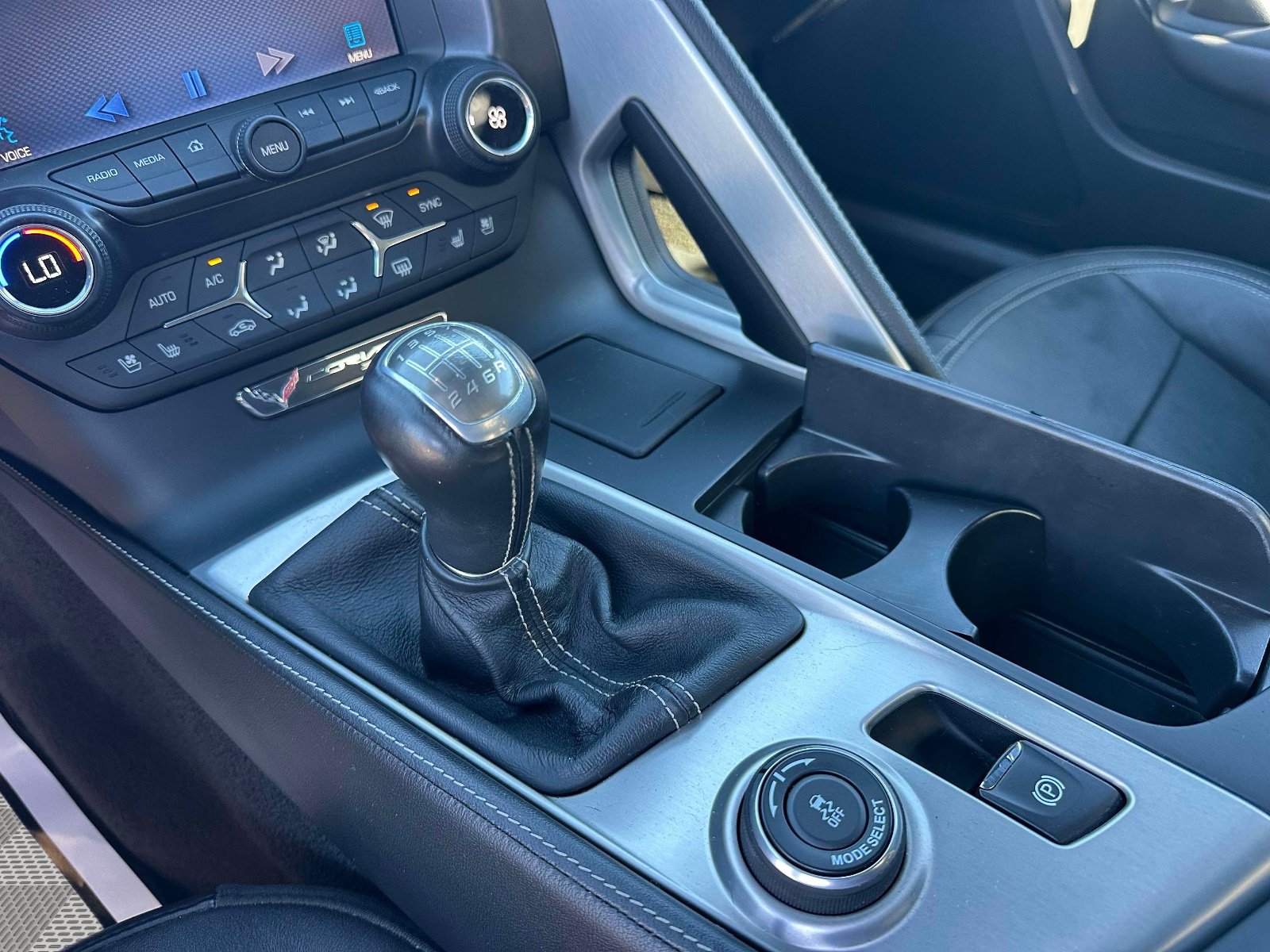 Used 2014 Chevrolet Corvette Stingray Coupe w/ 2LT Preferred Equipment Group RWD image 12