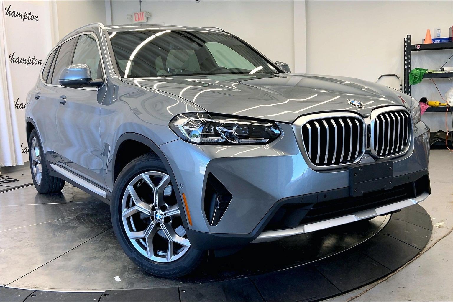 Used 2023 BMW X3 xDrive30i w/ Premium Package AWD/4WD image 7