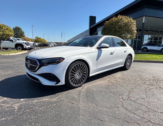 New 2027 Mercedes-Benz E 450 4MATIC Sedan image 5