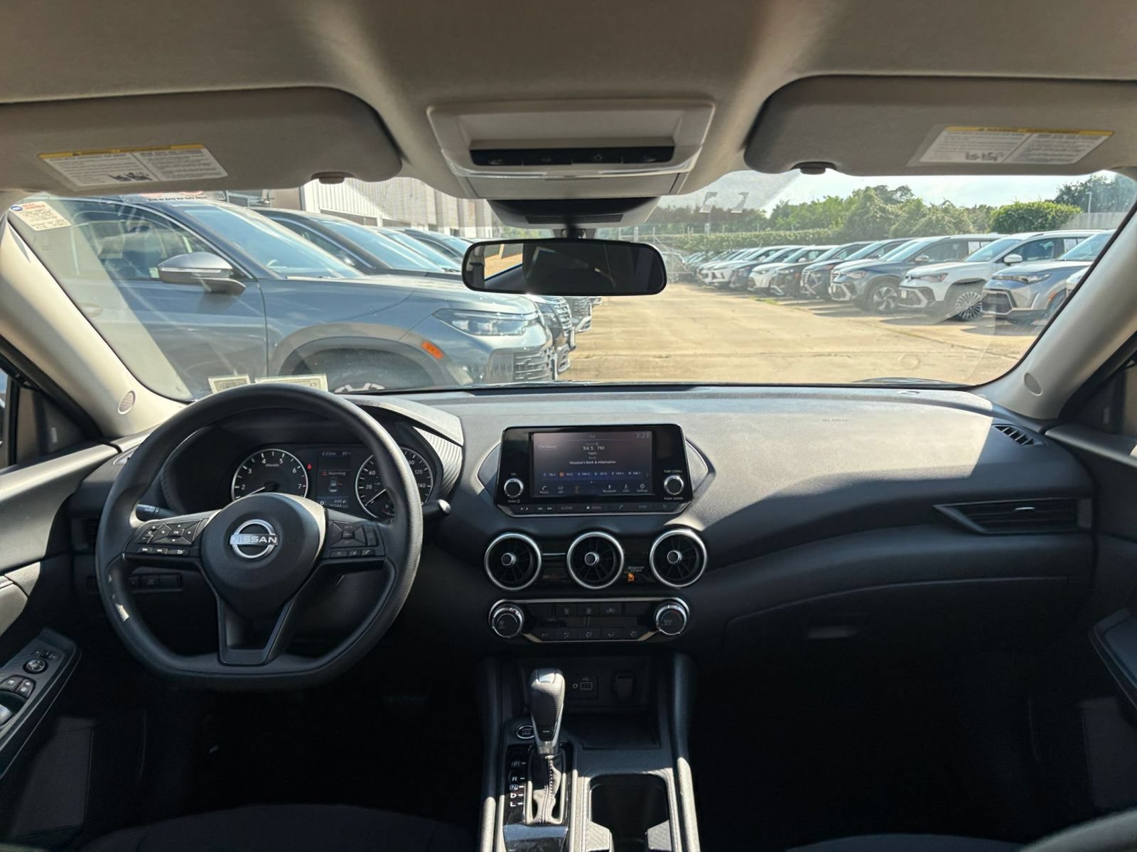 Used 2025 Nissan Sentra S FWD image 30