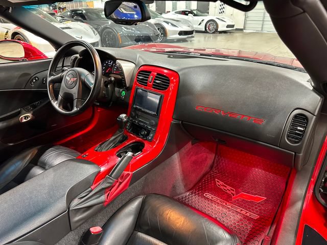 Used 2005 Chevrolet Corvette Coupe w/ Preferred Equipment Group RWD image 8
