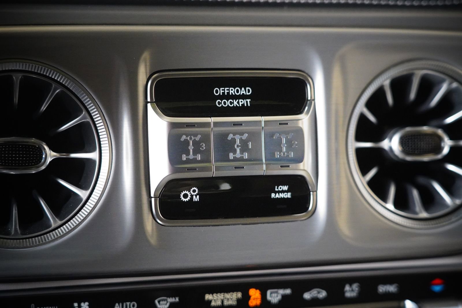 Certified 2025 Mercedes-Benz G 63 AMG 4MATIC image 27