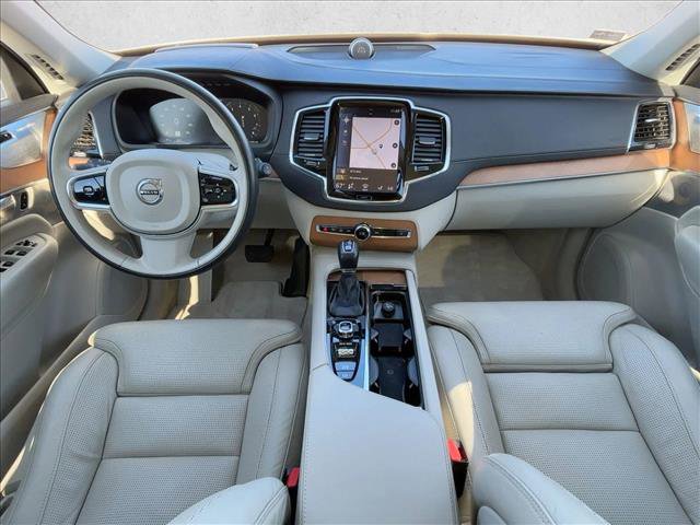 Used 2016 Volvo XC90 T6 Inscription w/ Vision Package image 18