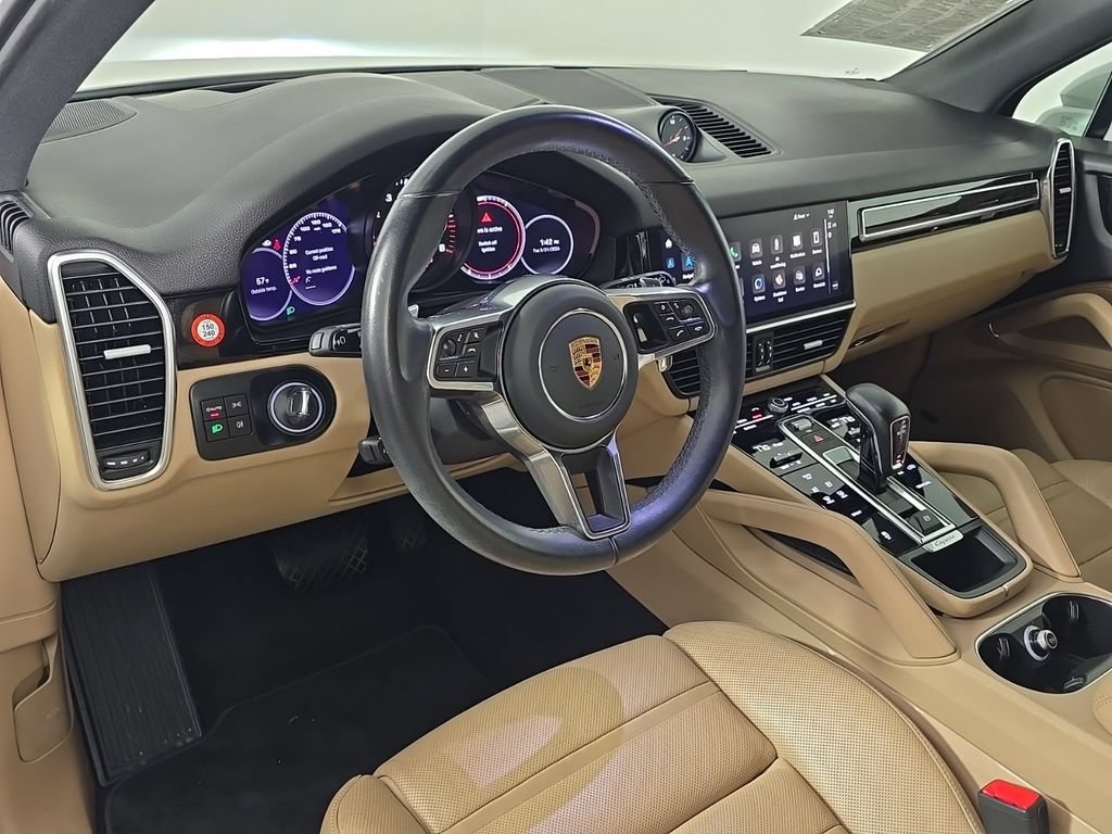 Certified 2023 Porsche Cayenne Platinum Edition AWD/4WD image 4