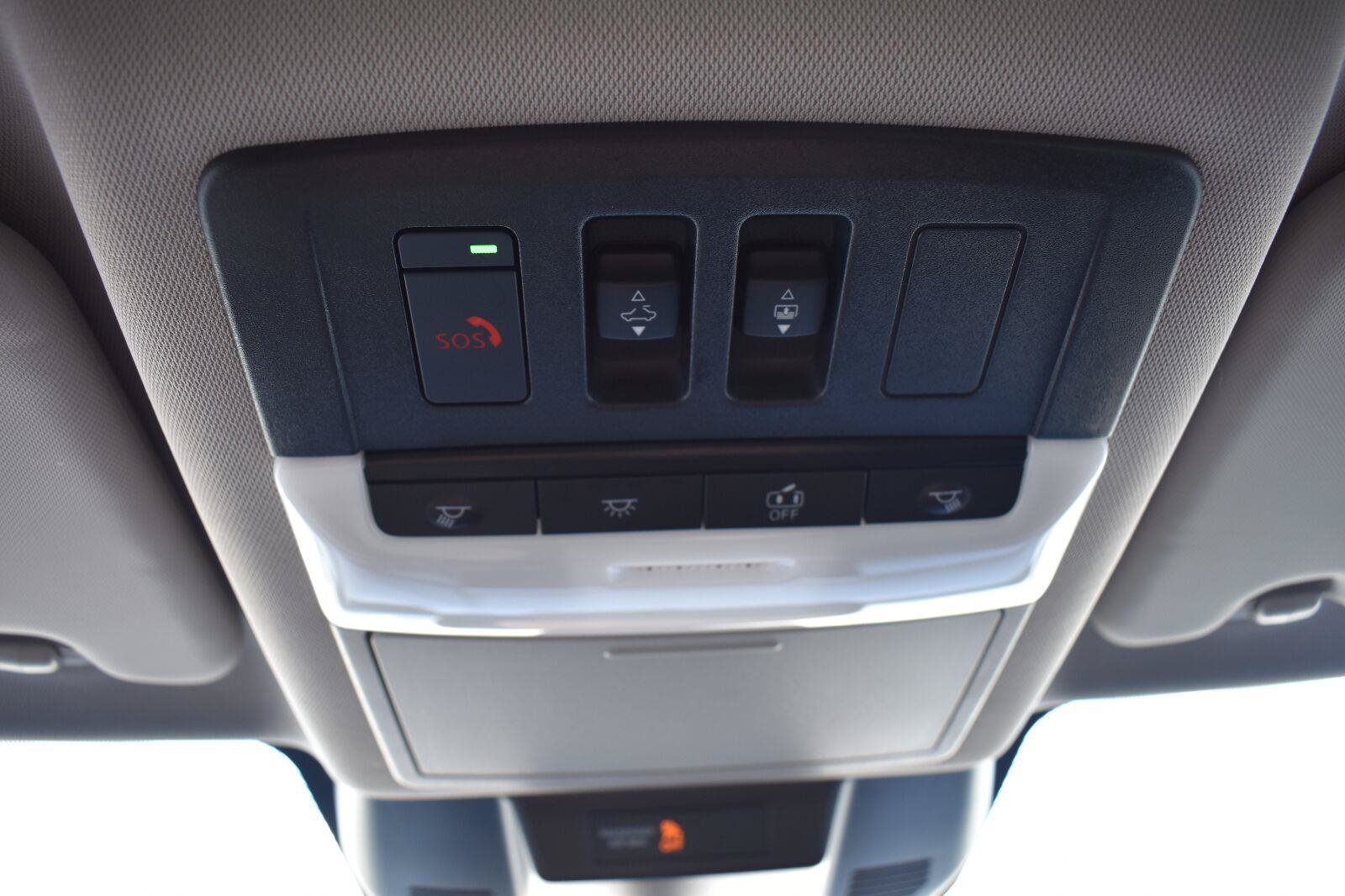 Used 2025 Nissan Rogue Platinum w/ Platinum Premium Package FWD image 44