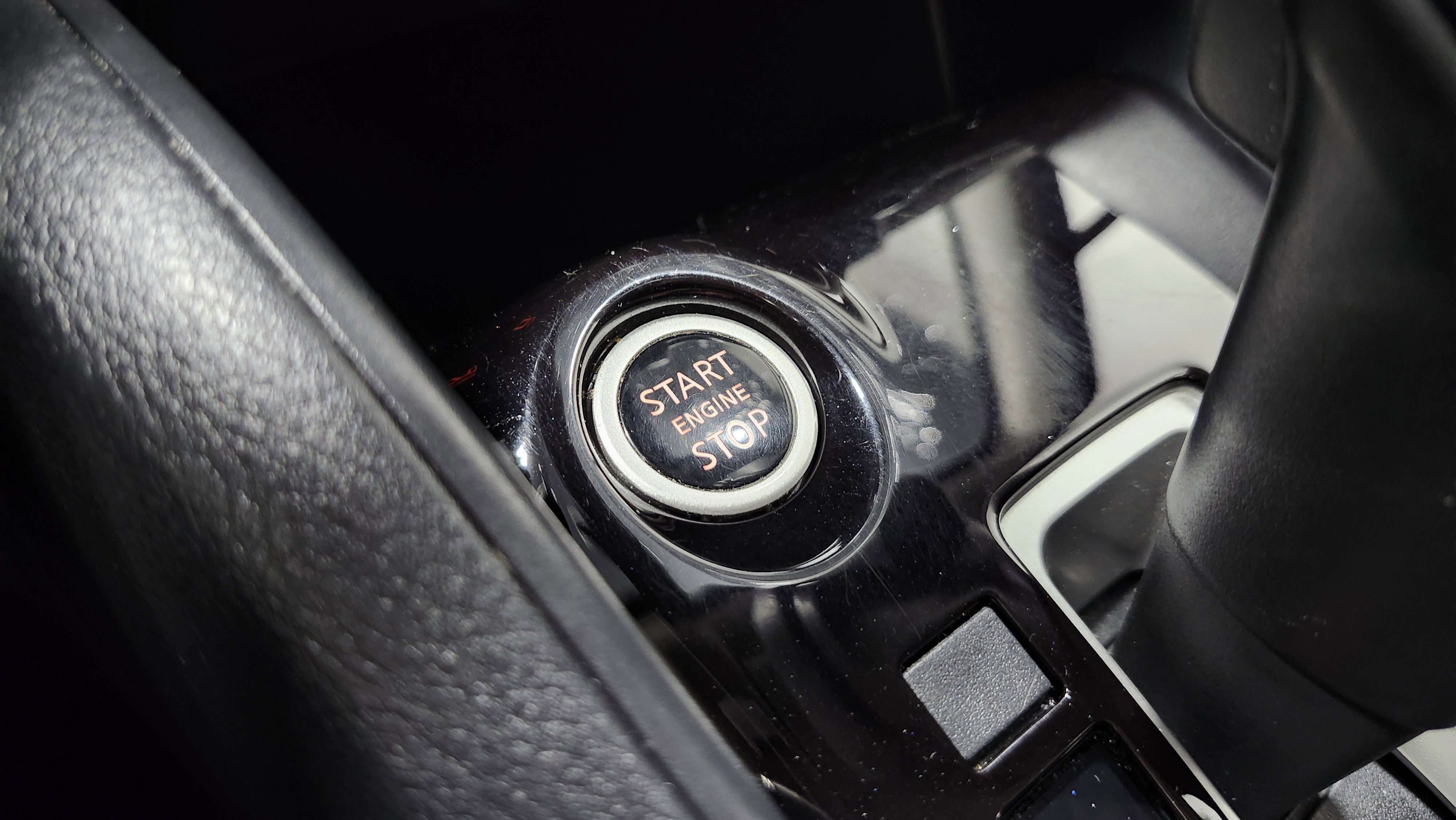 Used 2020 Nissan Versa S image 8