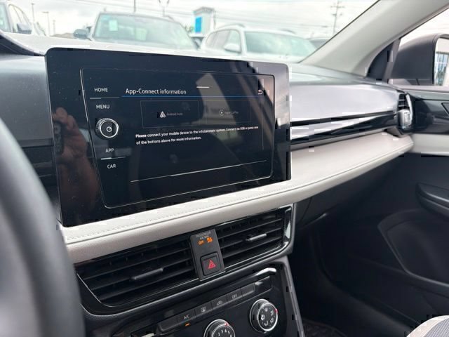 Used 2025 Volkswagen Taos S FWD image 11