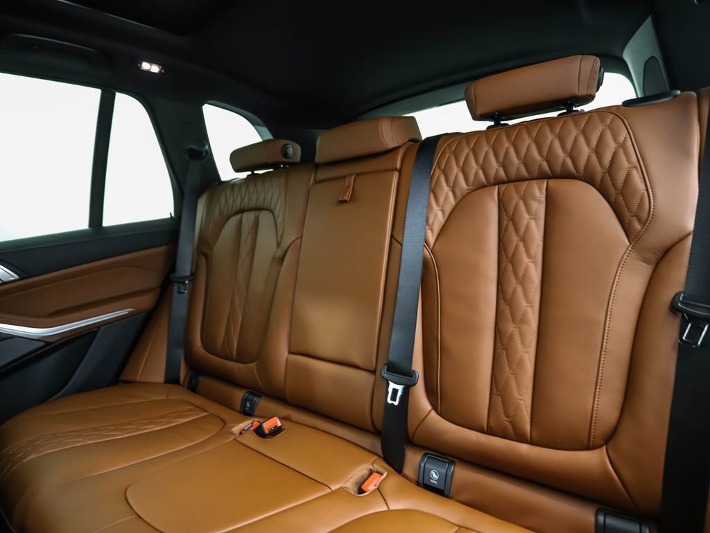 New 2026 BMW X5 xDrive50e w/ M Sport Package image 23