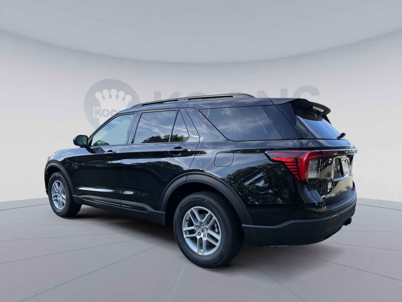 New 2026 Ford Explorer Active AWD/4WD image 8