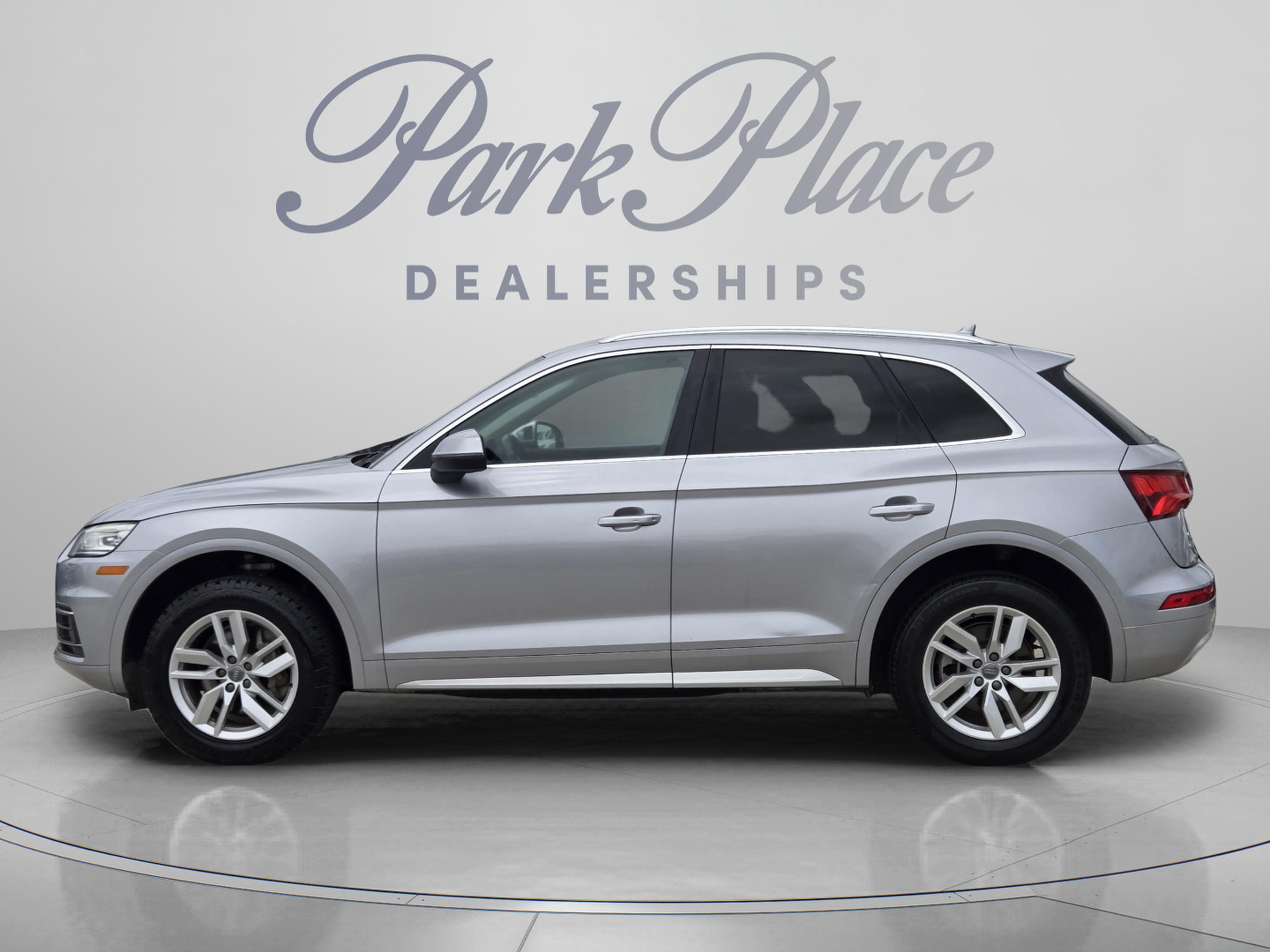 Used 2020 Audi Q5 2.0T Premium AWD/4WD image 2