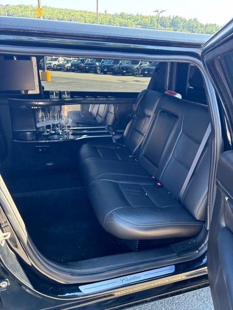 Used 2017 Cadillac XTS FWD image 5