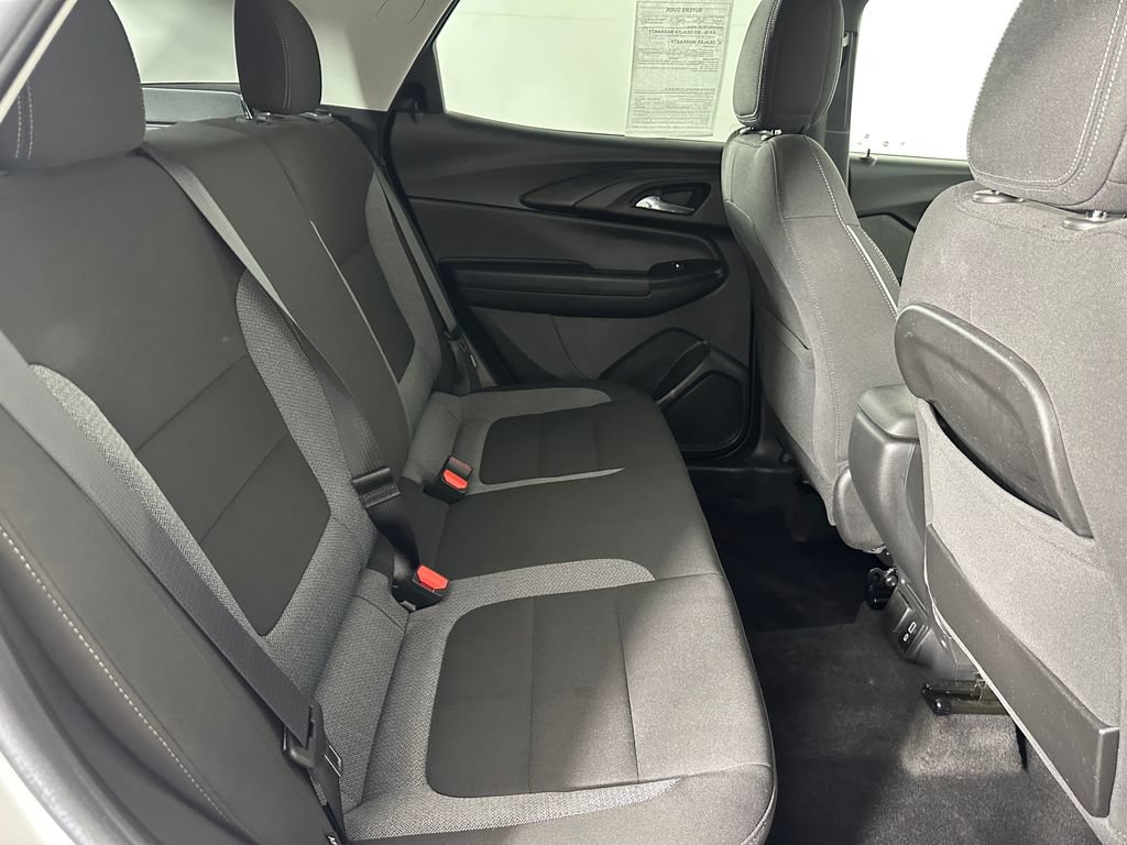 Used 2023 Chevrolet TrailBlazer LT w/ Convenience Package AWD/4WD image 29