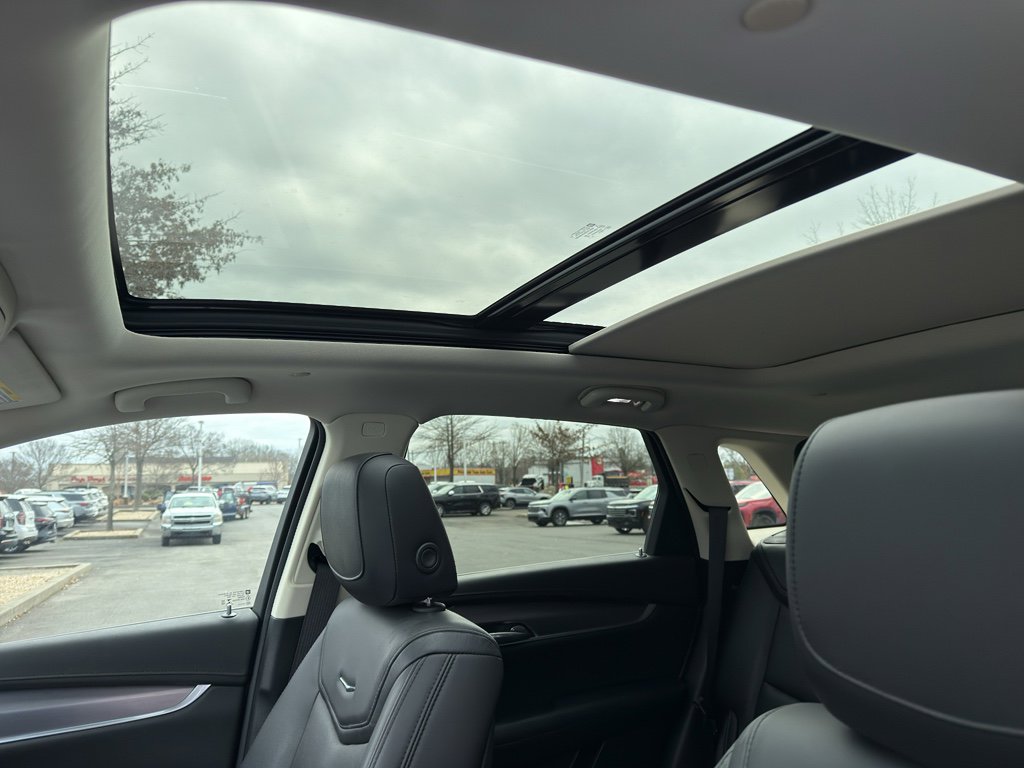 Used 2019 Cadillac XT5 Luxury w/ LPO, Radiant Package image 15