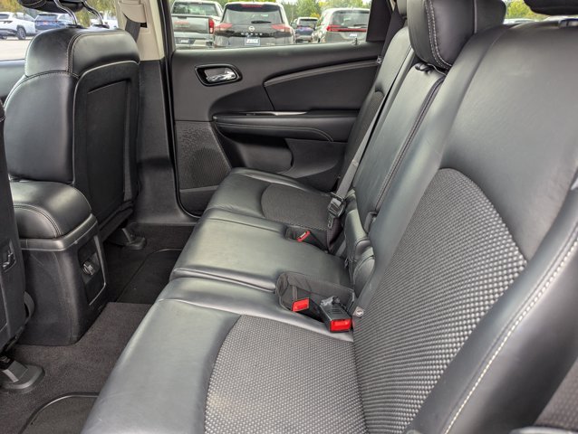 Used 2017 Dodge Journey Crossroad w/ Popular Equipment Group FWD image 24