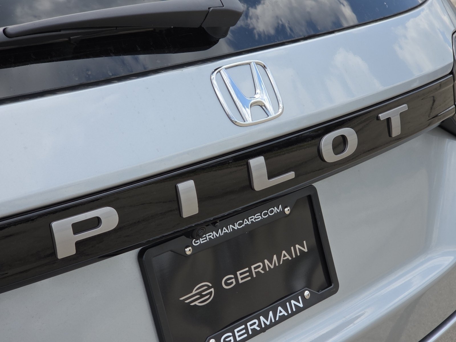 New 2026 Honda Pilot Touring image 17