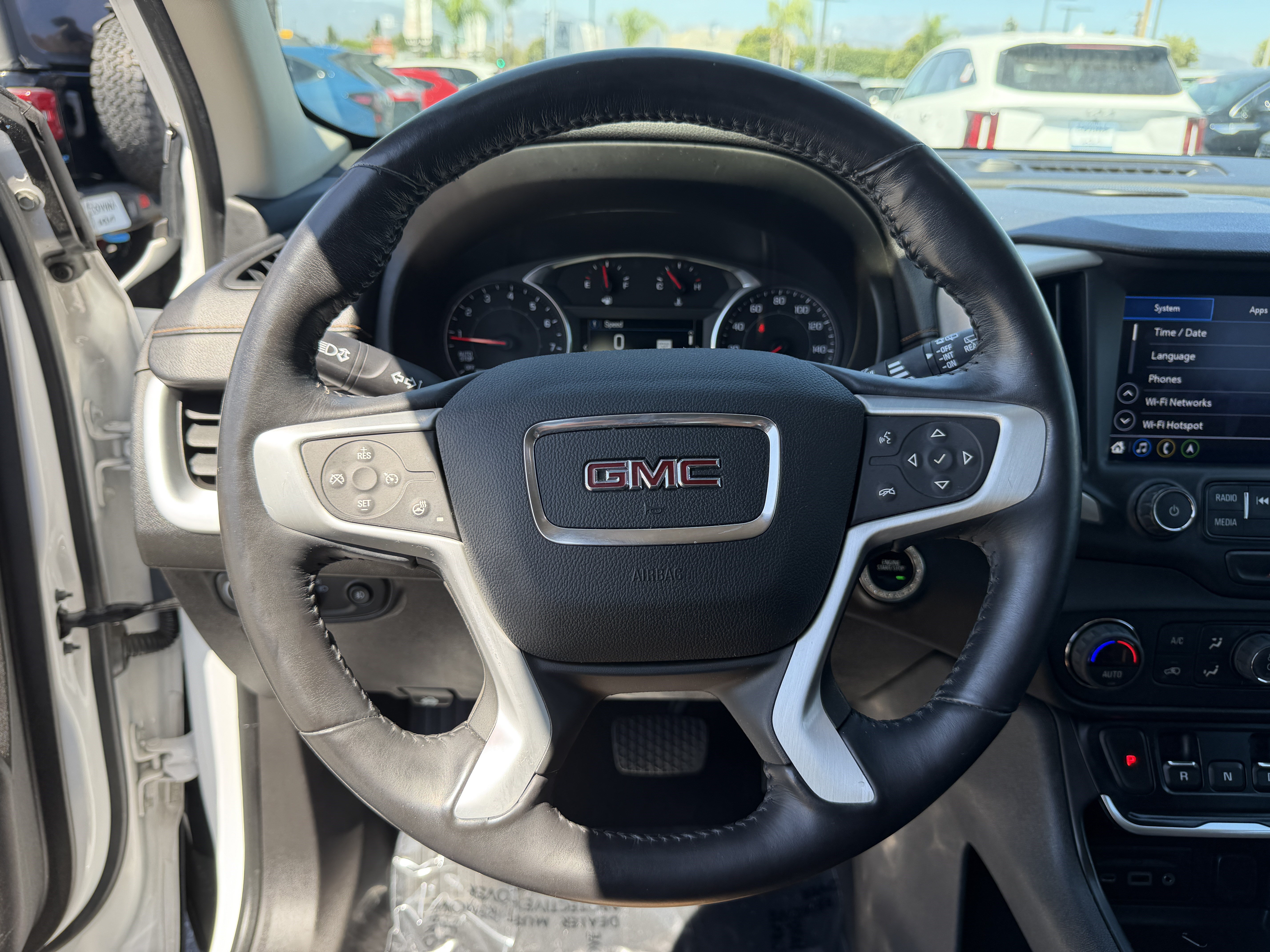 Used 2018 GMC Terrain SLT w/ Preferred Package FWD image 18