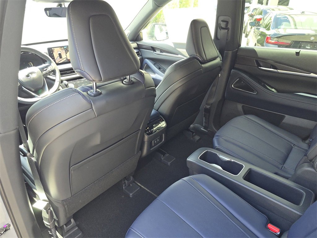 New 2026 INFINITI QX60 Sport w/ Dark Cargo Package image 9