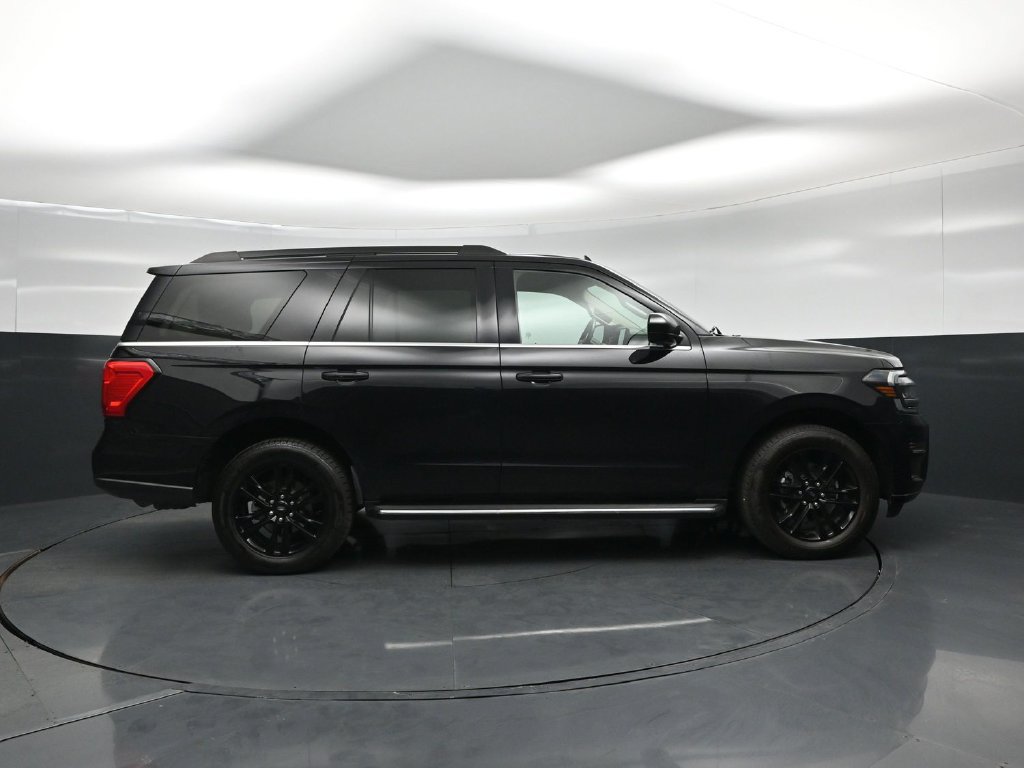 Used 2022 Ford Expedition XLT RWD image 26