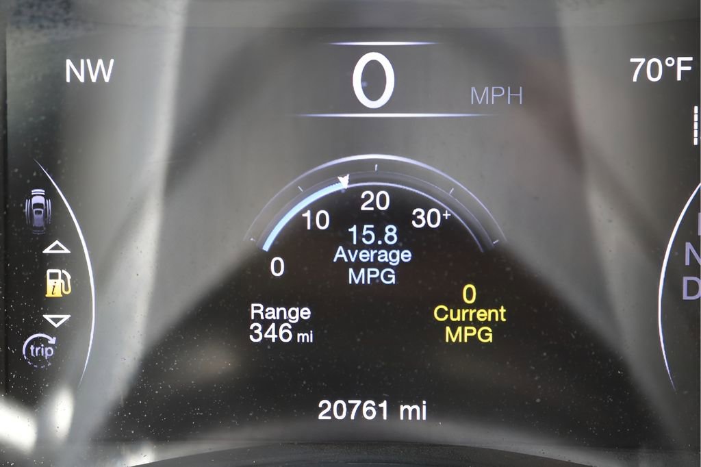 Used 2022 Jeep Grand Cherokee Laredo X RWD image 29
