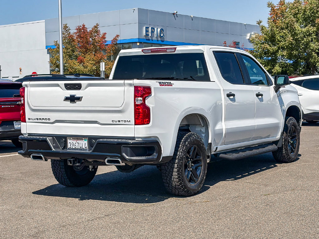 Used 2026 Chevrolet Silverado 1500 Custom Trail Boss AWD/4WD image 4