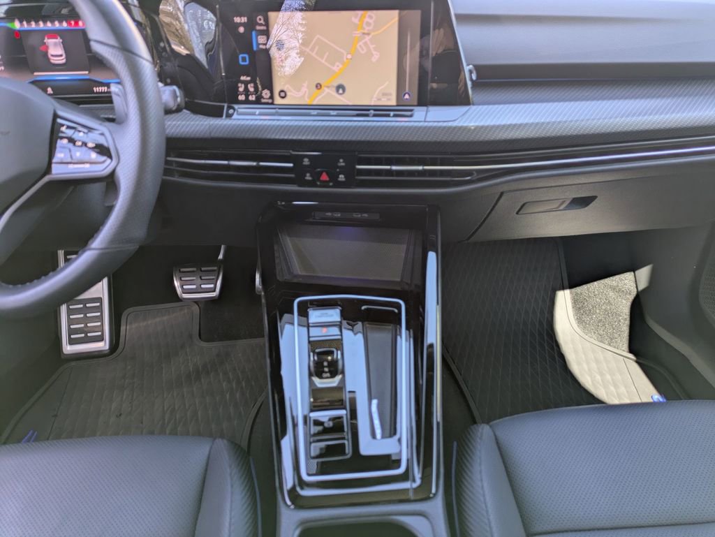 Used 2024 Volkswagen Golf R AWD/4WD image 31