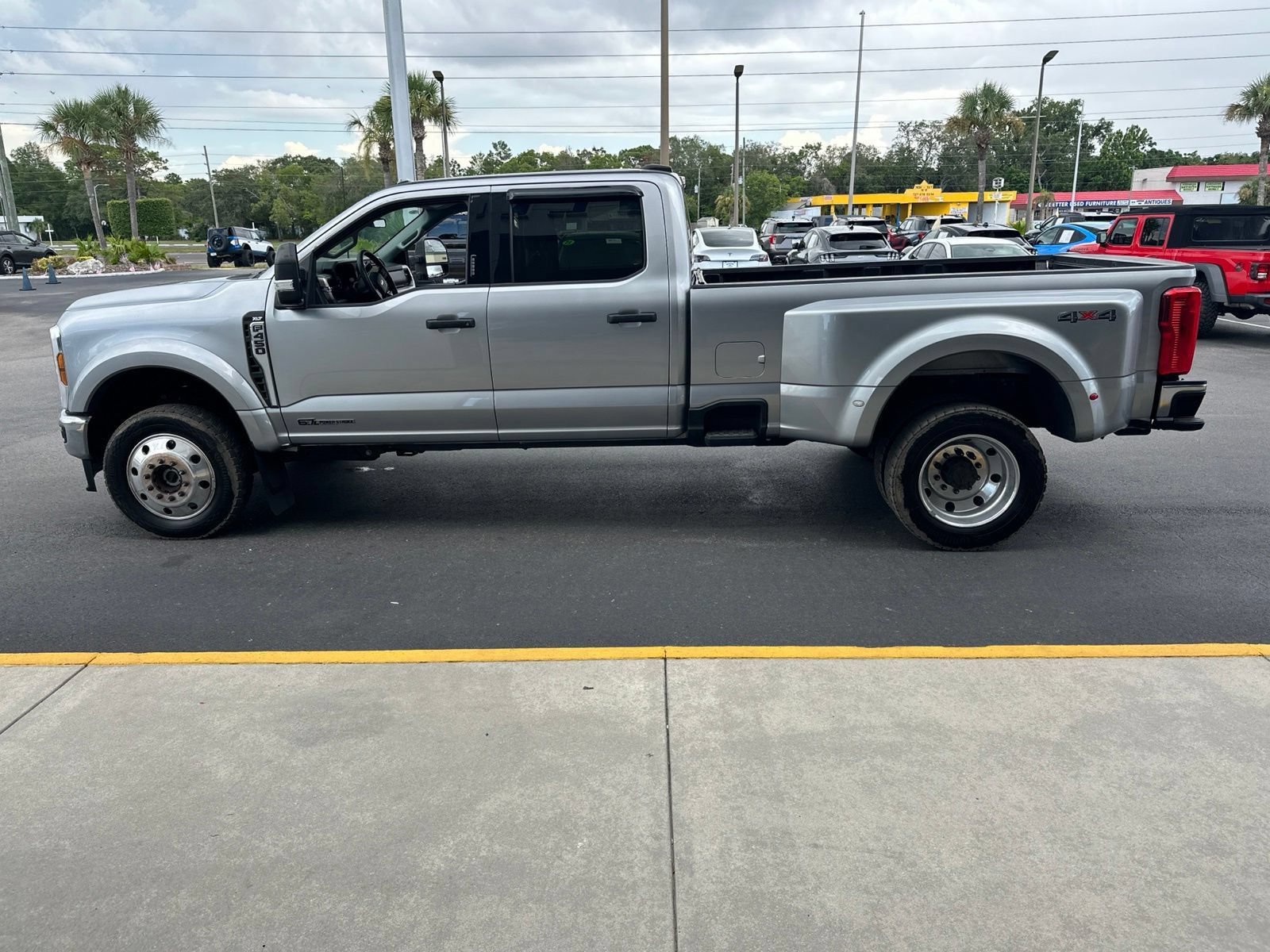 Used 2024 Ford F450 XLT AWD/4WD image 7