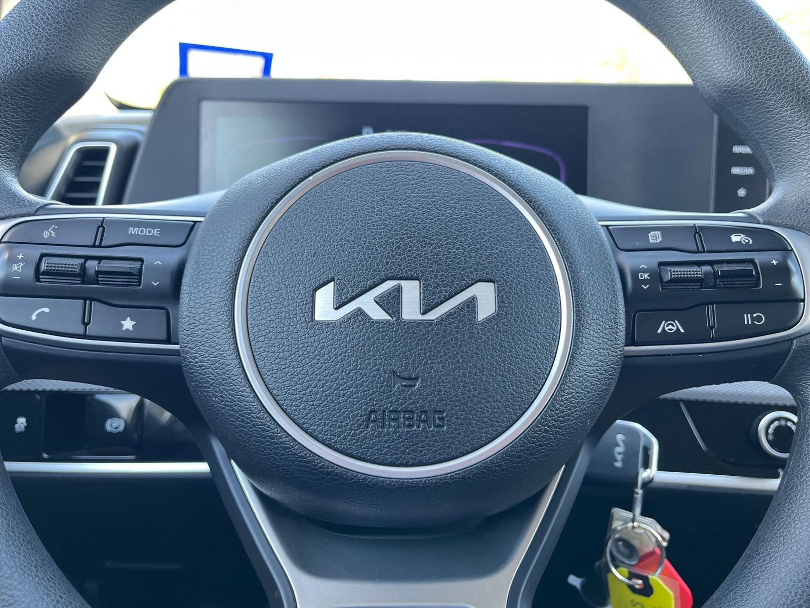 Used 2025 Kia Sportage LX image 27