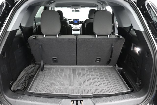 Used 2021 Ford Explorer XLT w/ Class III Trailer Tow Package AWD/4WD image 6