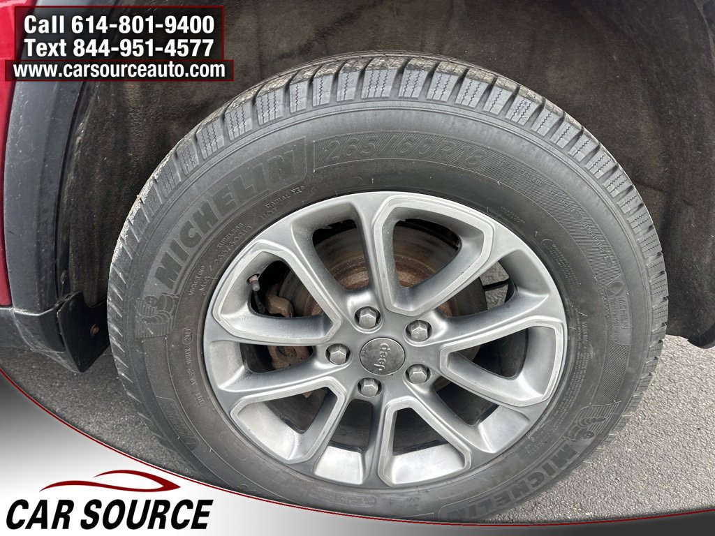 Used 2015 Jeep Grand Cherokee Limited w/ Luxury Group II image 24