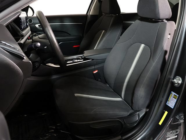 Used 2022 Hyundai Sonata SE FWD image 4