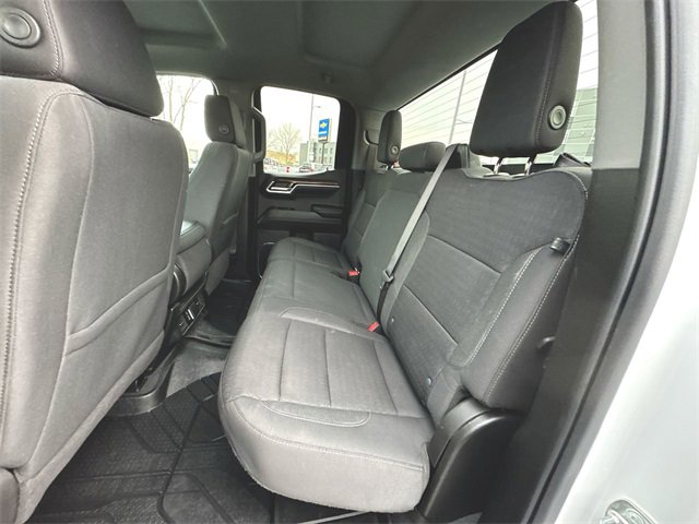 Used 2024 Chevrolet Silverado 1500 LT image 24