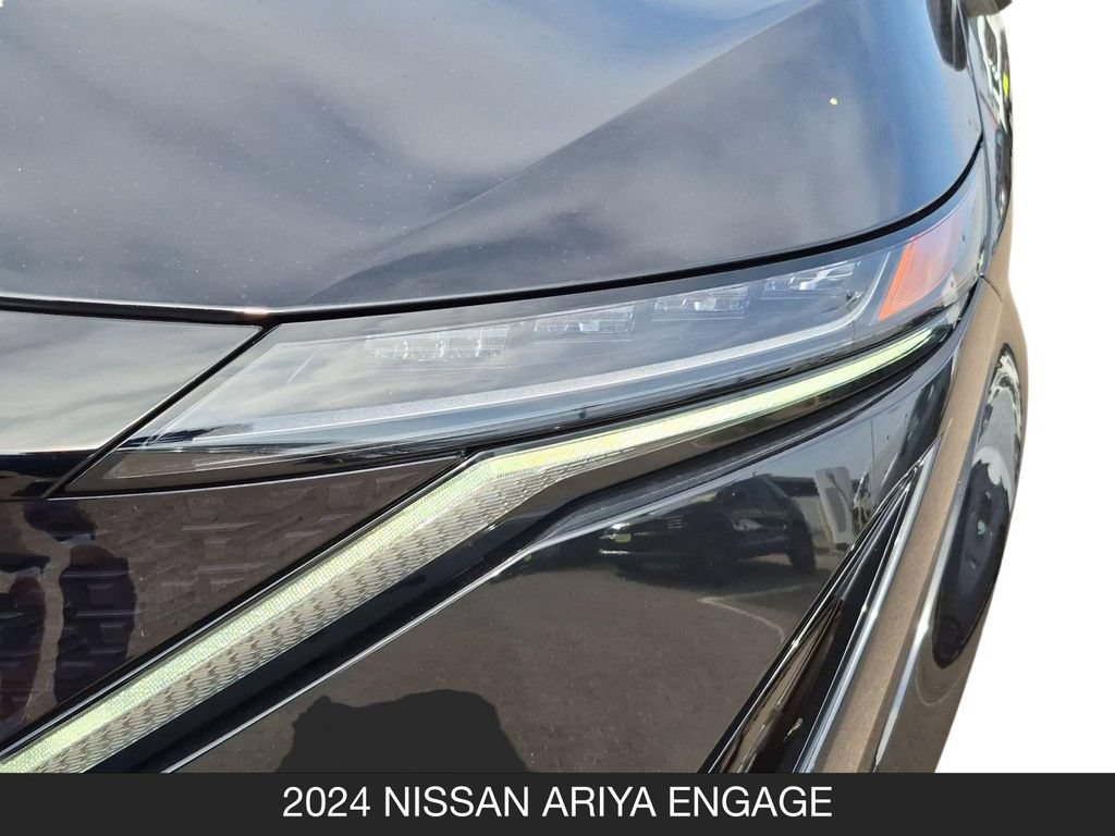 Used 2024 Nissan Ariya AWD image 10