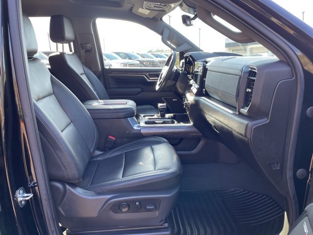 Used 2022 Chevrolet Silverado 1500 LTZ w/ Technology Package image 27