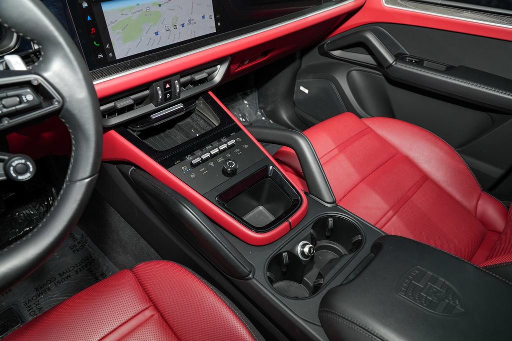 Certified 2025 Porsche Cayenne E-Hybrid AWD/4WD image 26