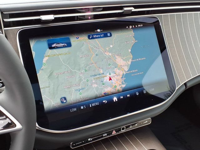 New 2026 Mercedes-Benz E 350 4MATIC Sedan image 5