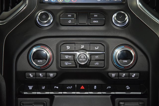 Used 2022 GMC Sierra 3500 Denali w/ Denali Ultimate Package image 35