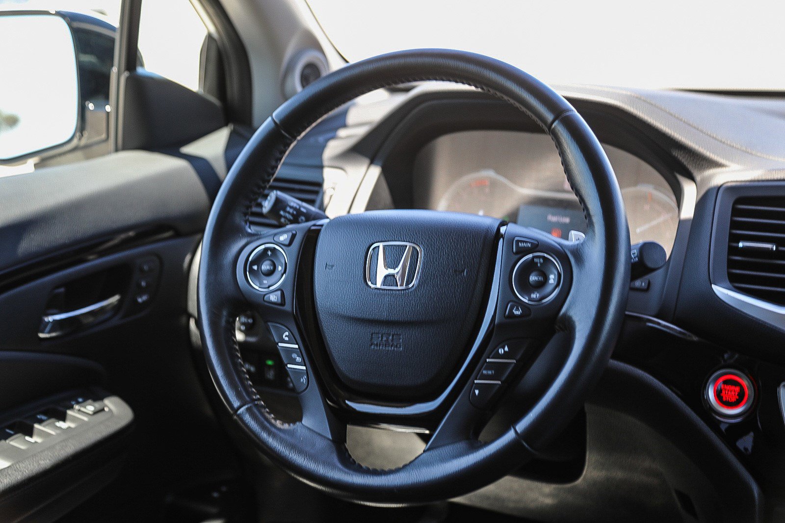 Used 2017 Honda Pilot Touring image 15