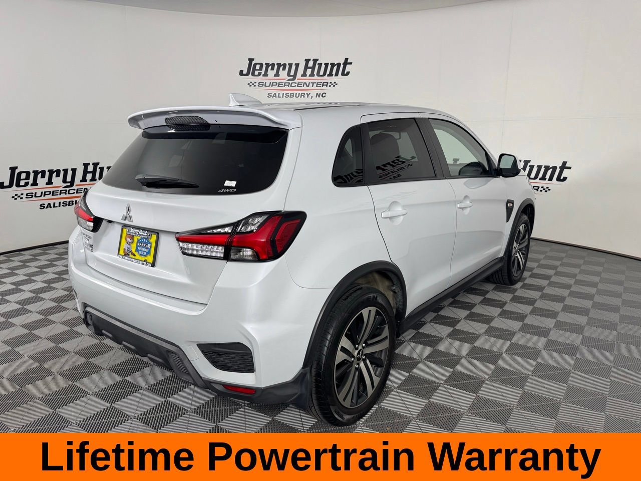 Used 2023 Mitsubishi Outlander Sport ES AWD/4WD image 7