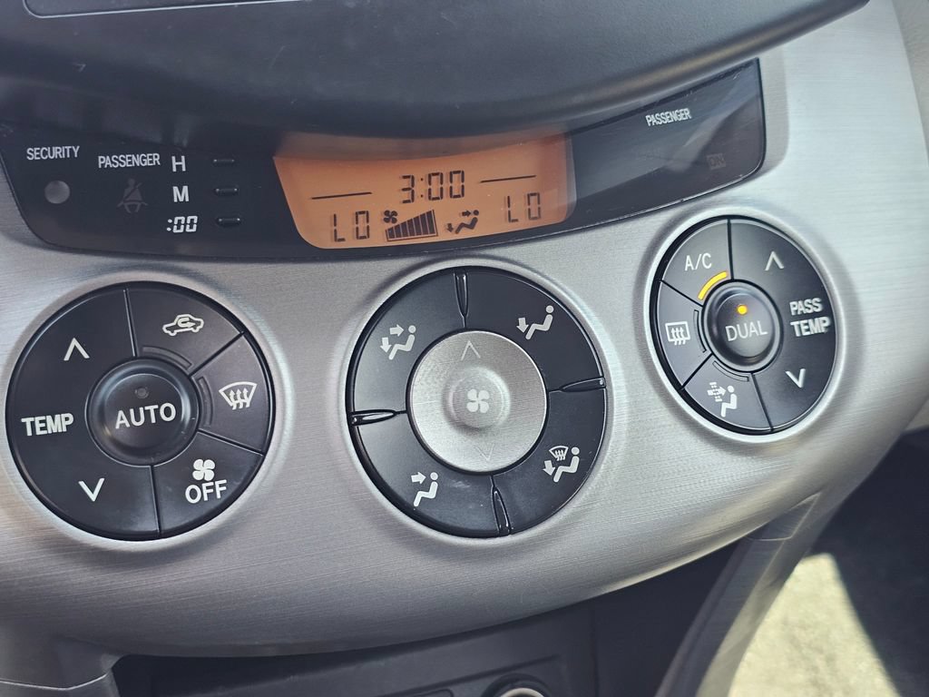 Used 2007 Toyota RAV4 Limited FWD image 30