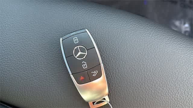 Certified 2025 Mercedes-Benz GLB 250 4MATIC image 48