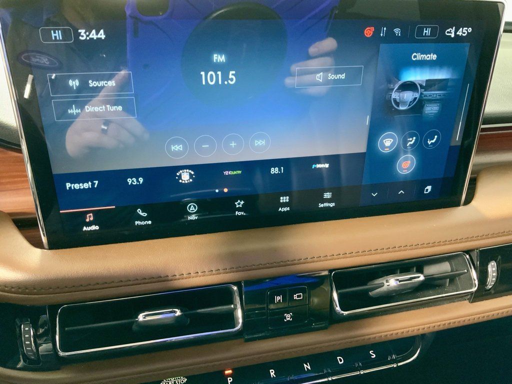 Used 2022 Lincoln Nautilus Reserve w/ Class II Trailer Tow Package image 23