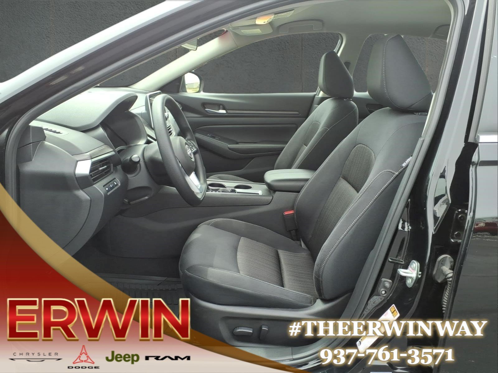 Used 2025 Nissan Altima 2.5 SV FWD image 13