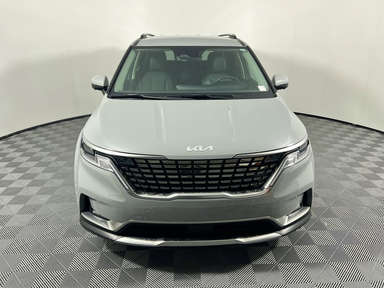 Used 2023 Kia Carnival SX Prestige FWD image 9