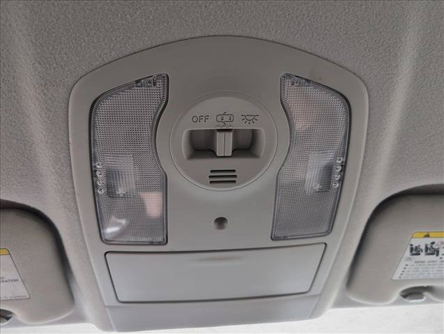 Used 2015 Toyota Prius Two FWD image 17