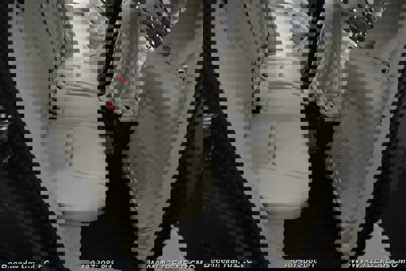 Used 2022 Volvo XC60 T8 Inscription Expression w/ Advanced Package image 23